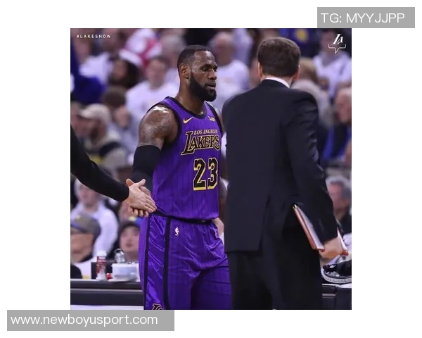 湖勇等争冠球队积极寻求引进琼斯的机会引发关注