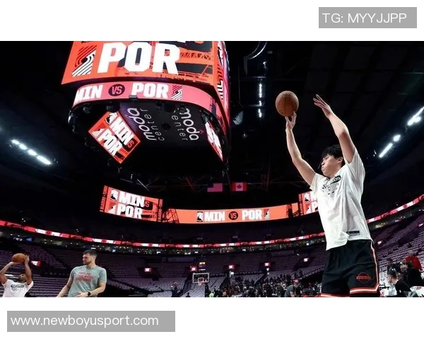 美媒称杨瀚森逐渐融入球队与夏普默契如开拓者的申京与阿门 美媒称杨瀚森逐渐融入球队与夏普默契如开拓者的申京与阿门