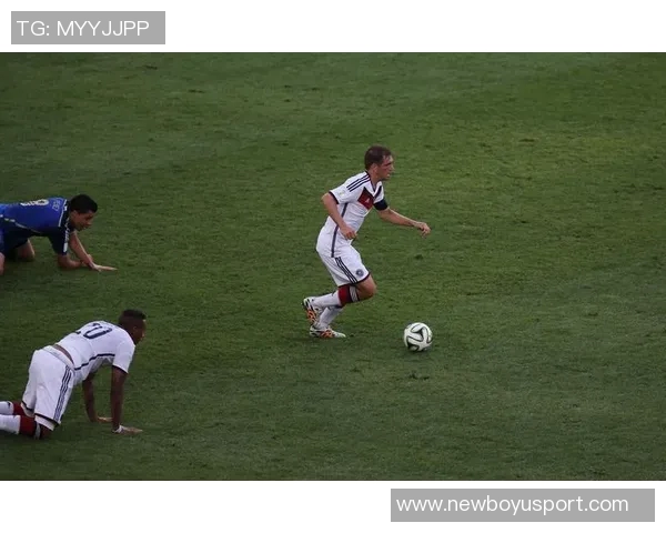 曼城加入争夺战科隆前锋萨义德马拉引发多队关注