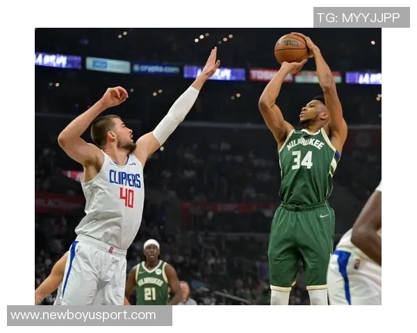 奥利尼克替补表现出色19分钟贡献10分5板3助2断正负值高达15 奥利尼克替补表现出色19分钟贡献10分5板3助2断正负值高达15